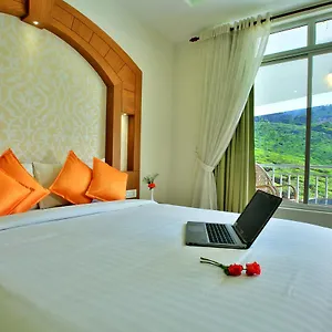 Monsoon Grande 4* Munnar